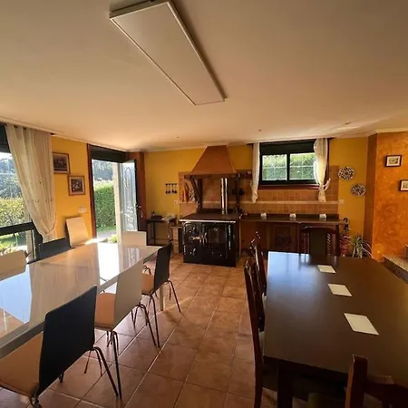 Casa - Tuy Ferienhaus Randufe